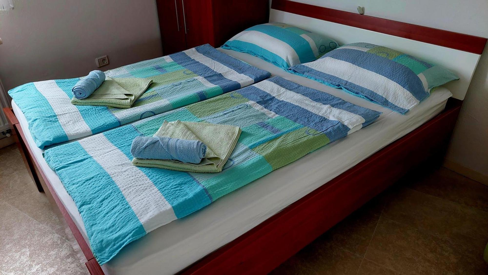 Apartments Krn Drezniske Ravne Luaran gambar