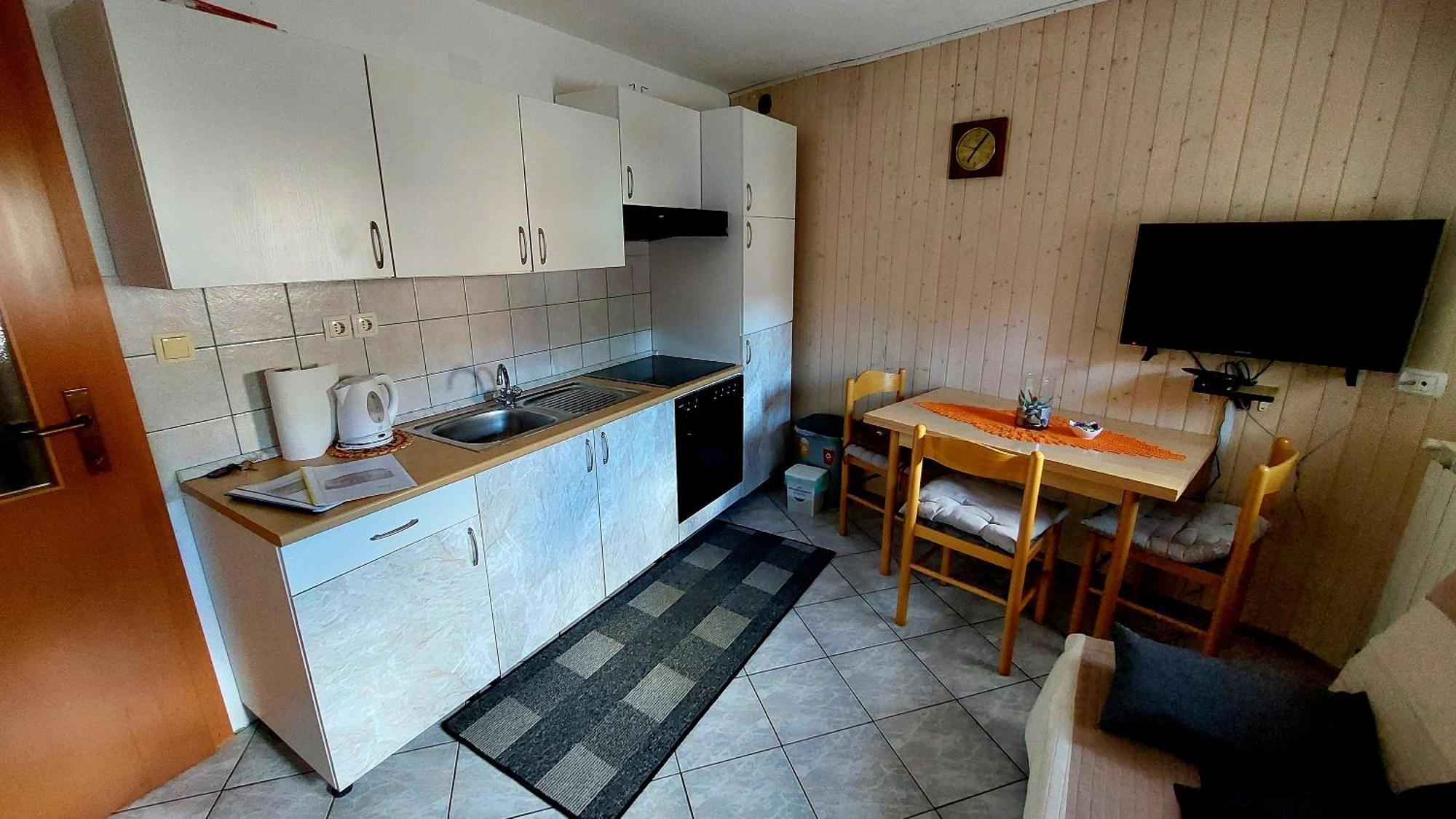 Apartments Krn Drezniske Ravne Luaran gambar